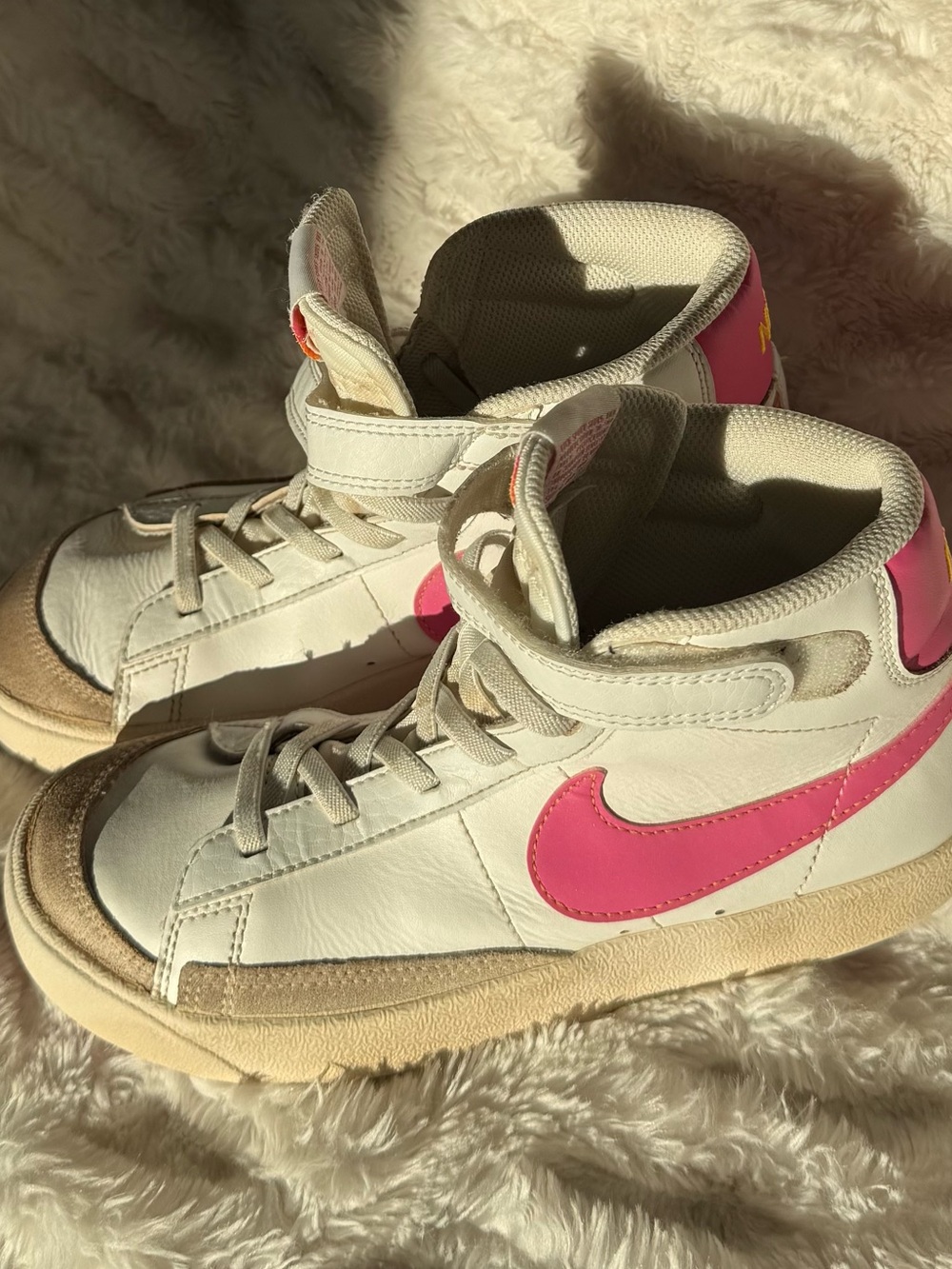 Girls’ Nike Blazer Mid 77
